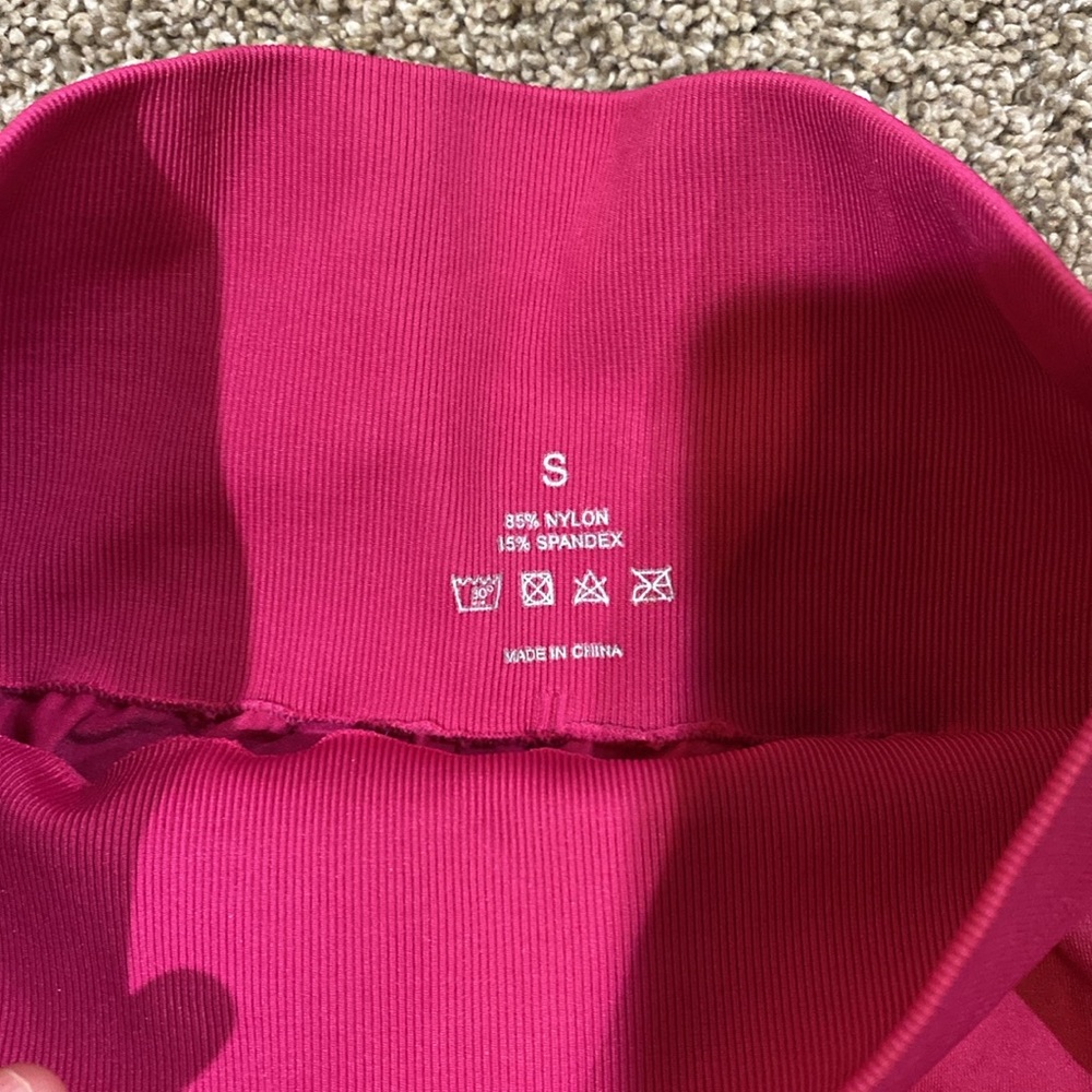 Nvgtn Solid Seamless - image 5